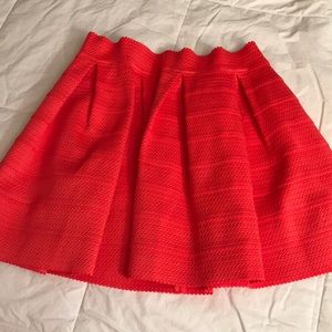 Express Coral Pleated Skirt - Large